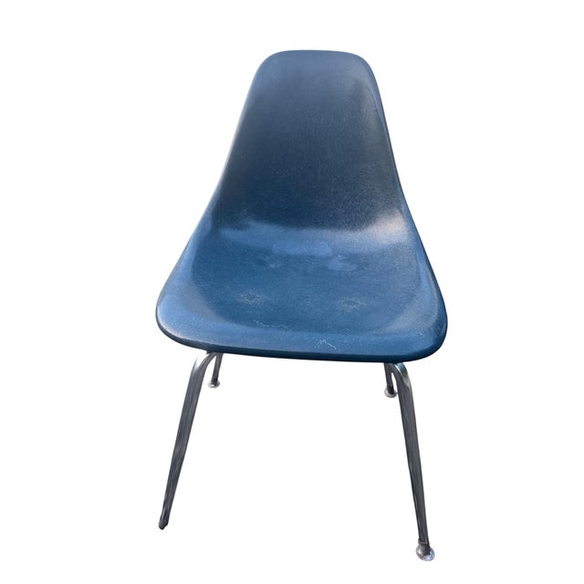 Vintage Mid-Century Modern Blue Fiberglass Shell Chairs, Chrome Legs, Set of Four For Sale - Image 14 of 18