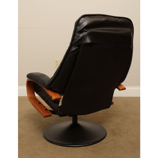 Chairworks Sabatinni Collection Black Leather Recliner Lounge Chair