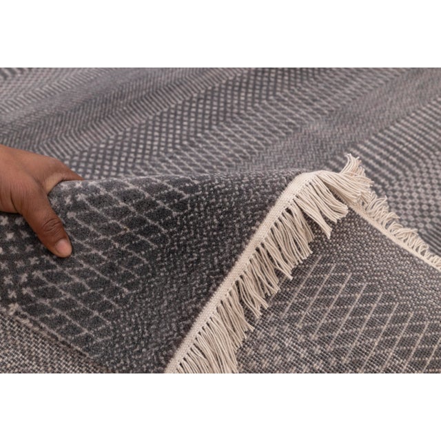 9' x 12' Savannah Hand Knotted Modern Dark Grey Wool & Silk Rug For Sale - Image 15 of 18