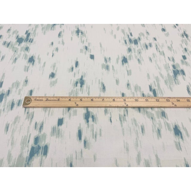 Romo Villa Nova Espy in Emerald. Price is per yard. Composition 90% CO 10% LI Width 137 cms (53.9 ") Pattern Repeat...