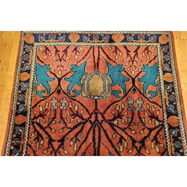 Mid 20th Century Mahal Sultanabad Rug For Sale In Chicago - Image 6 of 12