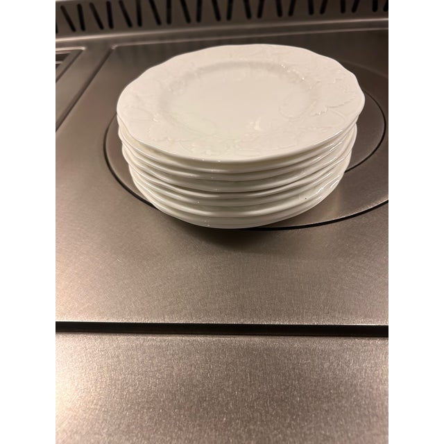 1990s 1990s Wedgwood Strawberry&Vine Salad Plates - 9 PCS For Sale - Image 5 of 5