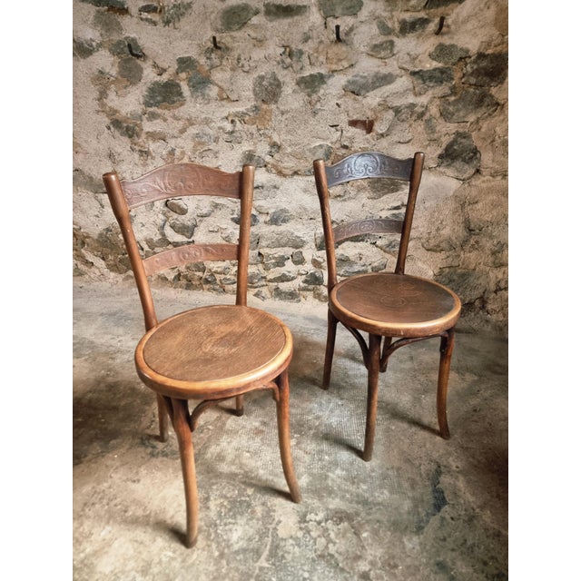 Antique Bistro Chairs with Pressed Wood Seat and Bentwood Backrest by Michael Thonet for Thonet, Early 1900s, Set of 2 For Sale - Image 15 of 17