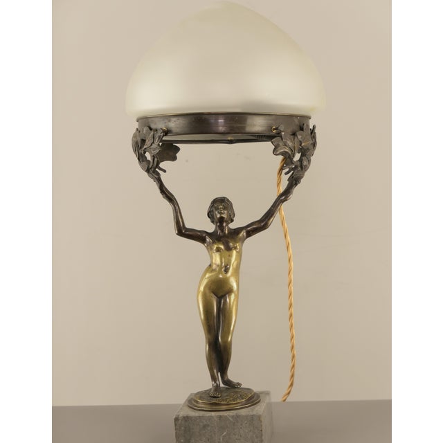 Antique Art Nouveau Daphne Table Lamp in Patinated Bronze, 1890s For Sale - Image 5 of 16