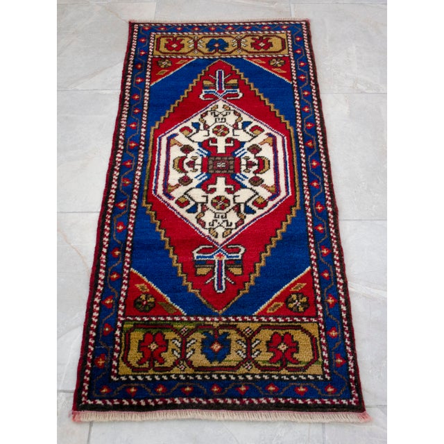 1970s Hand Made Small Turkish Rug. DoorMat Entry Decor Kitchen Mat Baht Mat - 20'' X 44'' For Sale - Image 10 of 13