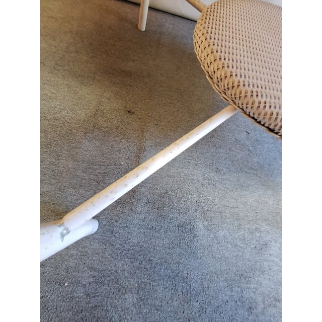 Late 20th Century Lloyd Flanders 49" Round Wicker Dining Table For Sale - Image 10 of 12