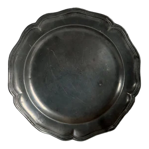 French Pewter Wavy Edge Multi-reed Plate