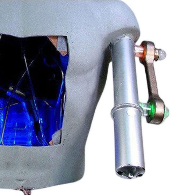 Terminator 3: Rise of the Machines Experimental Chest W/ Arms T-101 Prop For Sale - Image 4 of 7
