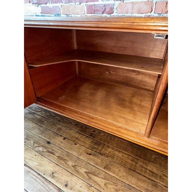 Circa 1950 Robert Heritage Hamilton Mid-Century Modern Sideboard With Mixed Rosewood & Teak With Slatted Drawers For Sale - Image 11 of 18