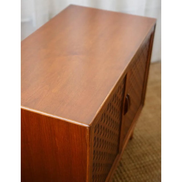 Lane Perception Walnut Record Cabinet For Sale - Image 14 of 17