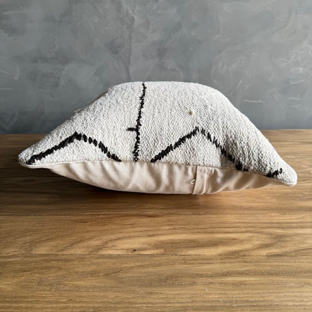 Vintage Rug Pillow Cover With Original Seams For Sale In Los Angeles - Image 6 of 7