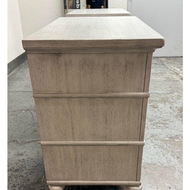 2010s Lexington Oyster Bay Collection Cedarhurst Nightstands, Pair For Sale - Image 5 of 12