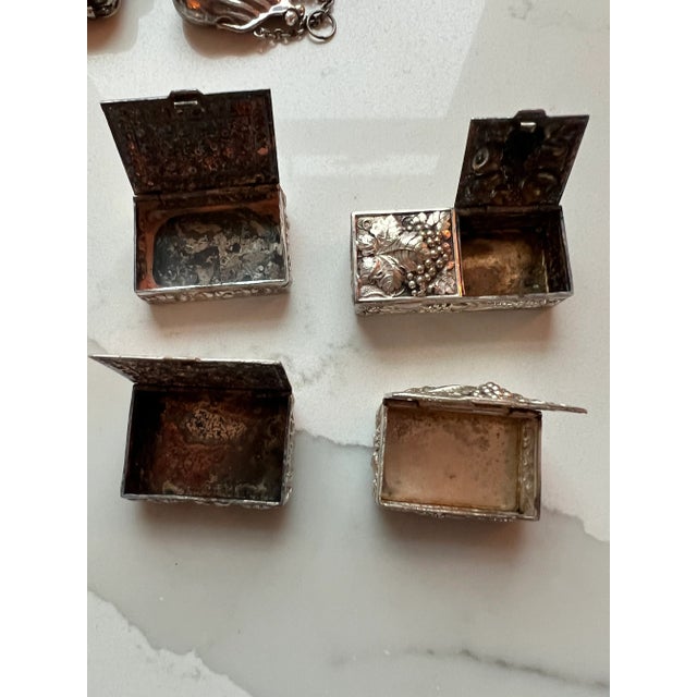 Silver Large Collection of Antique Silver Makeup, Lipstick, Snuff and Pill Boxes With Perfume Bottles For Sale - Image 8 of 13