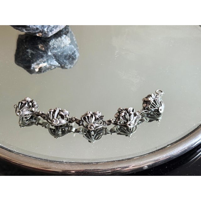 1940s Sterling Silver Floral Panel Bracelet With Repoussé Botanical Design For Sale - Image 9 of 11