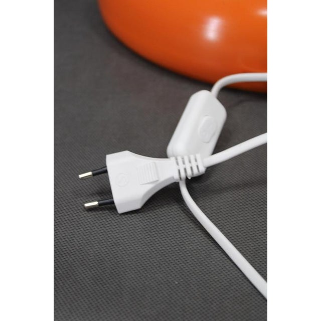 Italian Space Age Lacquered Metal Table Lamp with Milk Glass, 1970s For Sale - Image 9 of 10