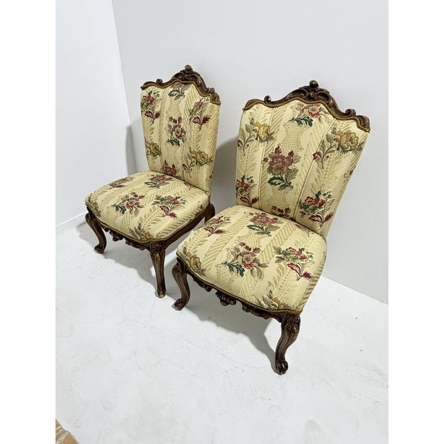 Small Louis XV Style Armchairs in Curved Carved Wood with Floral Fabric, 1940s, Set of 2 For Sale - Image 3 of 10
