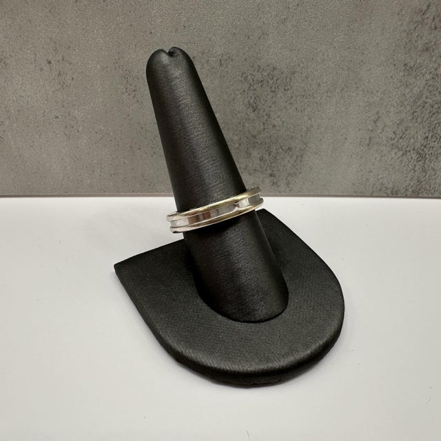 Contemporary Designer Bvlgari Bzero1 One Band Ring 18kt White Gold Size 9 For Sale - Image 3 of 7