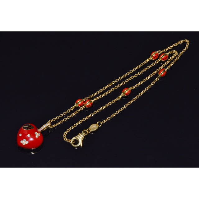 Contemporary Aaron Basha 18k Gold Diamond Enamel Ladybug Puffy Heart Pendant Necklace For Sale - Image 3 of 14