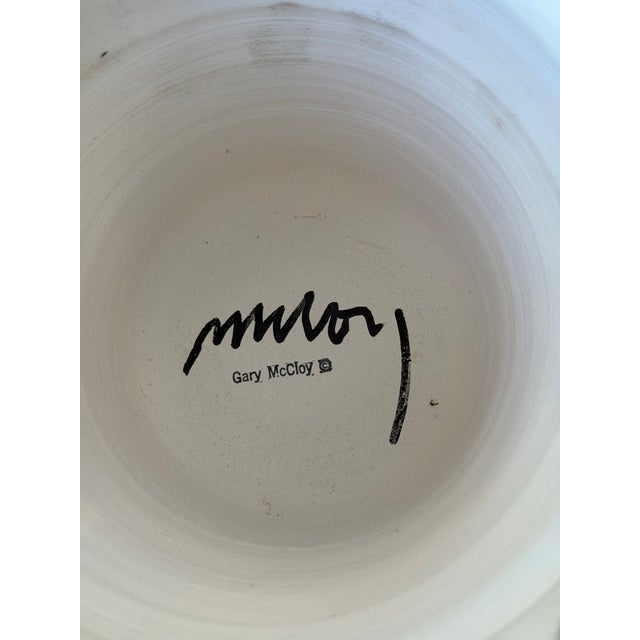 Gray 1980s Large Gary McCloy Modernist Art Pottery Tazza or Compote For Sale - Image 8 of 8