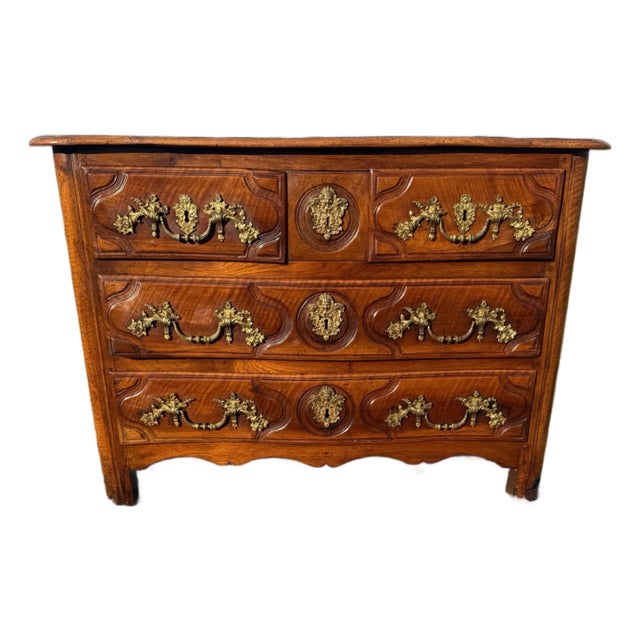 18th Century French Louis XV Solid Walnut Chest of Drawer / Commodes For Sale