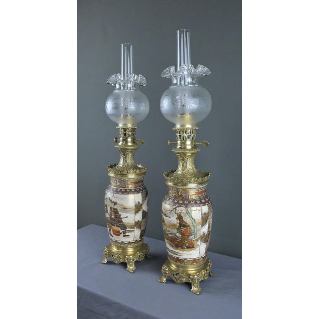 Late 19th Century Satsuma Porcelain and Bronze Oil Lamps, Japan, Set of 2 For Sale - Image 4 of 18