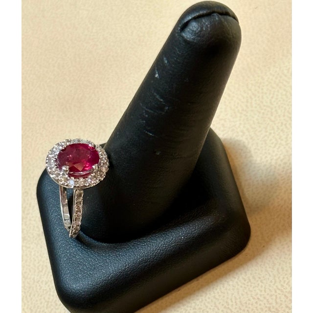Metal 3 Carat Oval Treated Ruby & 1.25 Ct Diamond Ring 14 Karat White Gold Size 6 For Sale - Image 7 of 8