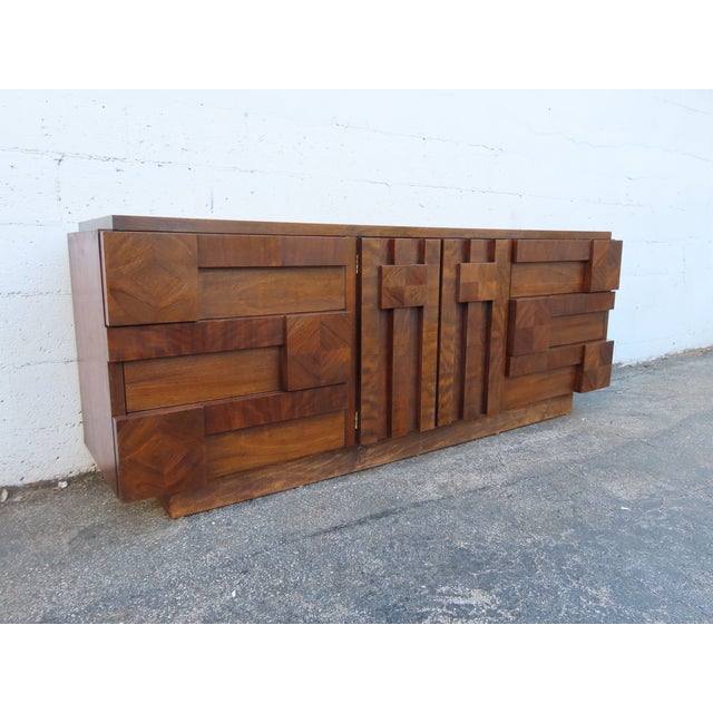 Lane Brutalist Mid Century Modern Long Dresser Tv Cabinet 6304 For Sale - Image 14 of 17