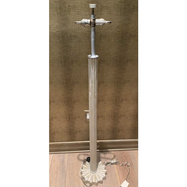 Art Deco 1940s Art Deco Painted Resin Floor Lamp For Sale - Image 3 of 7