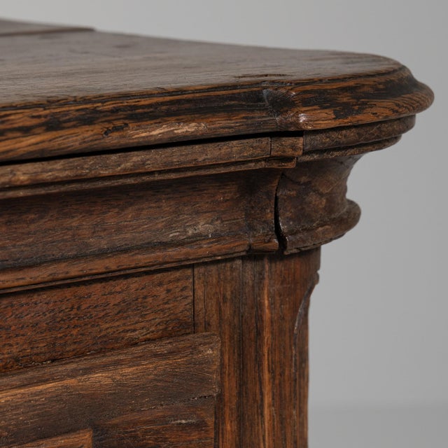 French Early 19th Century Louis XV Brown Wood Chests of Drawers For Sale - Image 3 of 18