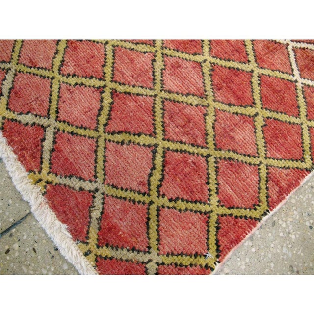 Salmon Galerie Shabab Collection Mid-20th Century Turkish Anatolian Rug For Sale - Image 8 of 9