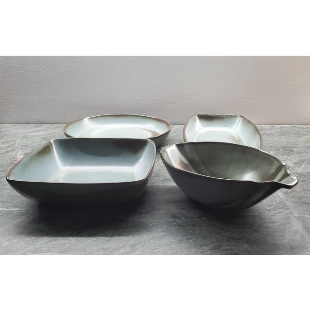 Experience some nostalgia, like you felt when waiting for your grandmother's homemade cooking / baking. Four serving...