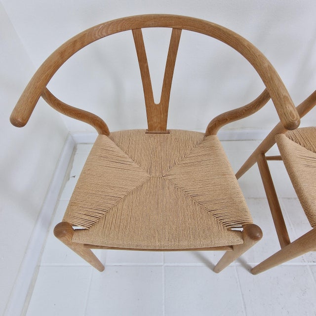 CH24 Wishbone Chairs by Carl Hansen & Son, Denmark, Set of 5 For Sale - Image 14 of 16