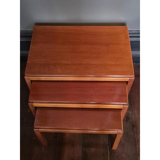 Mid-Century Modern Classic Nesting Table by Russell Gordon for Russel & Broadway, 1950s, Set of 3 For Sale - Image 10 of 13