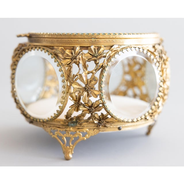 Early 20th Century Antique French Ormolu Beveled Glass Jewelry Casket Dresser Box For Sale - Image 5 of 13