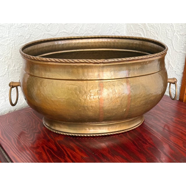 E.F. Chapman Large Vintage Hammered Brass Cauldron Planter With Rope Twist Rim For Sale - Image 4 of 6