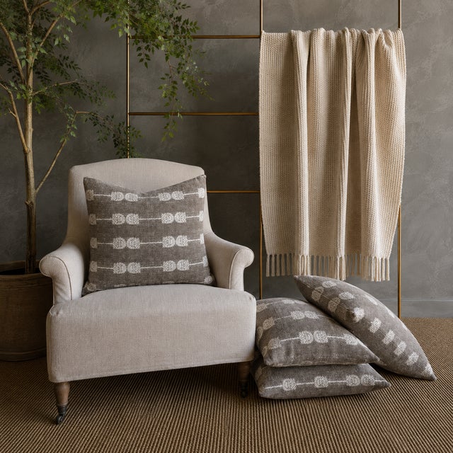Nadia Floral Linen Pillow For Sale - Image 9 of 9