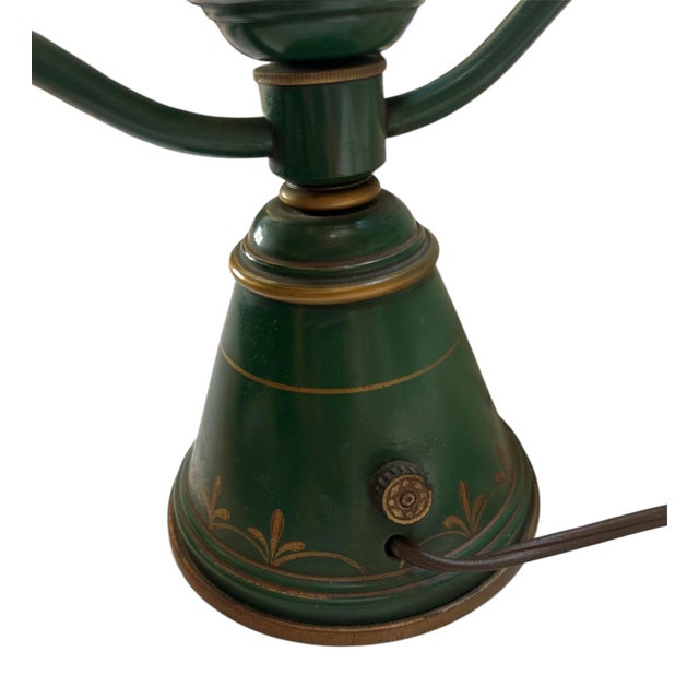 Early 20th Century Early 20th Century Green and Gold Painted Tole Table Lamp For Sale - Image 5 of 5