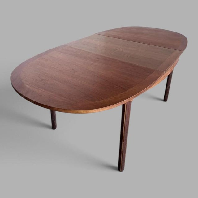 Mid-Century Teak Oval Extending Dining Table from Nathan Furniture, 1960s For Sale - Image 3 of 10