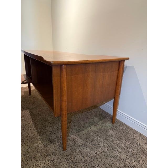 1960s Danish Modern "Boomerang" Teak Executive Desk Attributed to Peter Løvig Nielsen For Sale - Image 11 of 12