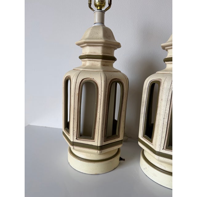 Hollywood Regency 1970s Hollywood Regency Palm Beach Pagoda Style Ceramic Table Lamps – A Pair For Sale - Image 3 of 10
