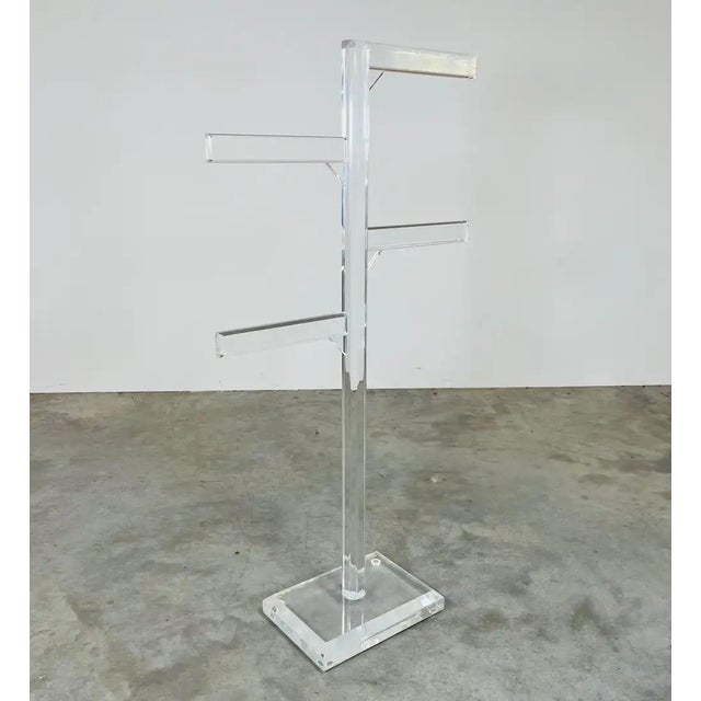 Mid-Century Charles Hollis Jones Style Lucite Floor Standing Towel-Rack For Sale In Philadelphia - Image 6 of 7