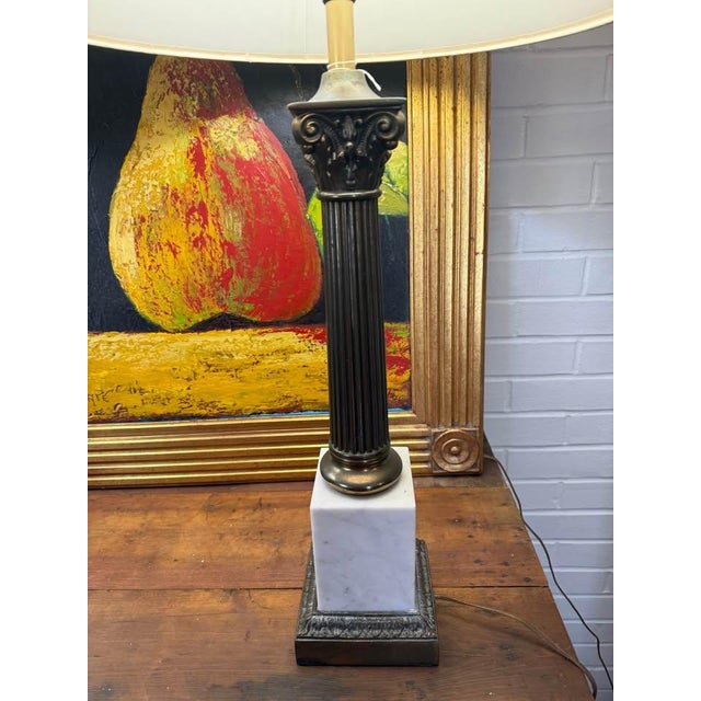 Mid-Century Modern Vintage Marble & Brass Corinthian Column Lamp For Sale - Image 3 of 4
