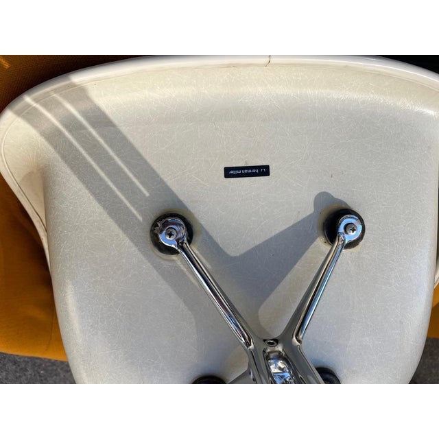 Lafonda Armchairs in Orange Fabric with Chrome Legs by Charles and Ray Eames for Vitra, 1970s, Set of 6 For Sale - Image 9 of 10
