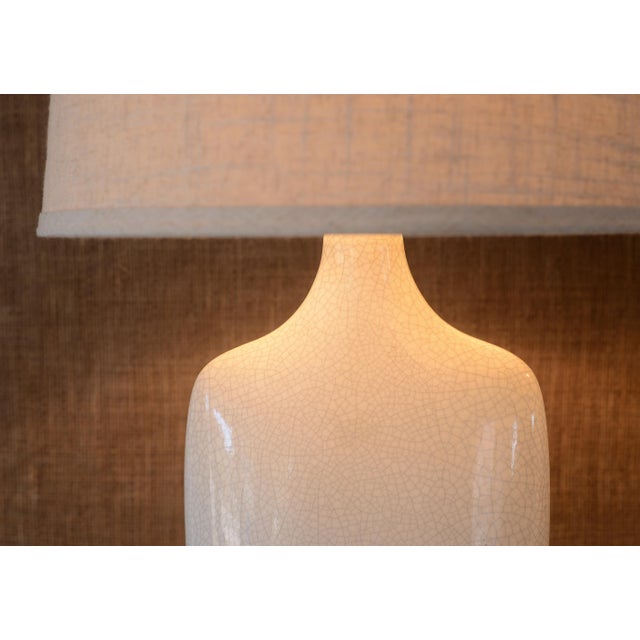 Vintage 1950s MCM White Crackle Glaze Ceramic Table Lamps - A Pair For Sale - Image 11 of 17