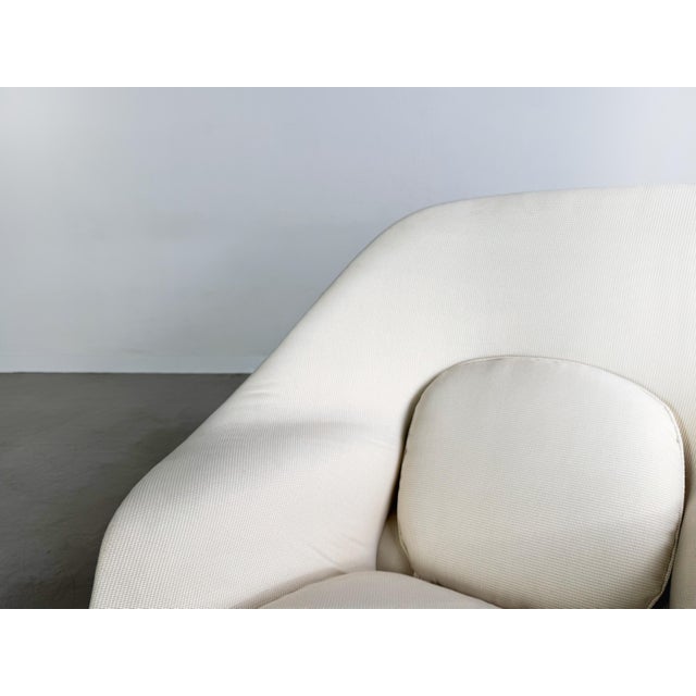 Cream Chair by Eero Saarinen for Knoll International, 1980 For Sale - Image 8 of 10