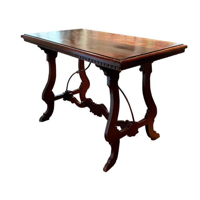 Italian 18th Century Italian Walnut Dining Table For Sale - Image 3 of 5