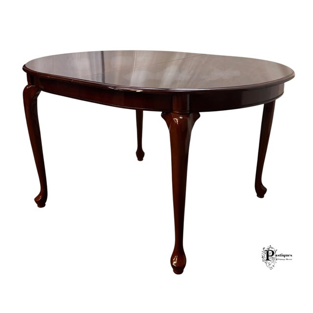 Thomas Chippendale Vintage Queen Anne Style High Gloss Mahogany Extension Dining Table For Sale - Image 4 of 11