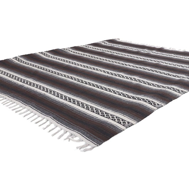 78536 Modern Vintage Striped Indian Kilim Rug, 04'09 x 05'11. Discover the seamless union of simplicity and contemporary...