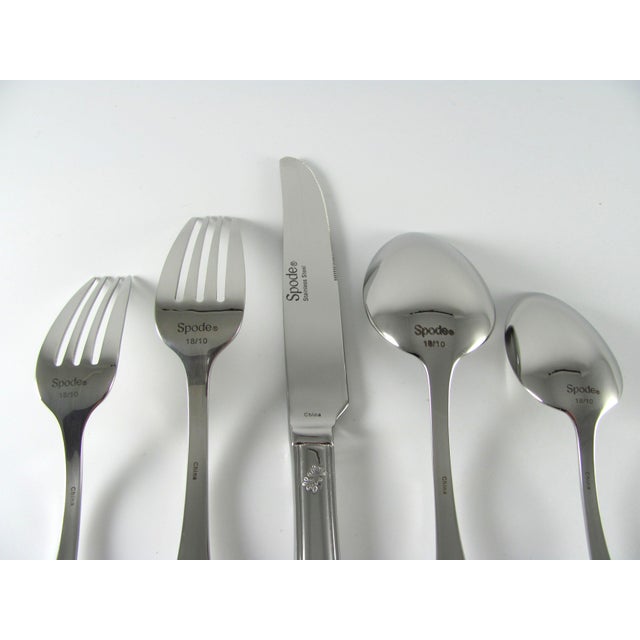 Spode New! Contemporary Spode "Big" Christmas Tree Premium 18/10 Stainless Steel Service for 8 Flatware - 40 Piece Set For Sale - Image 4 of 13