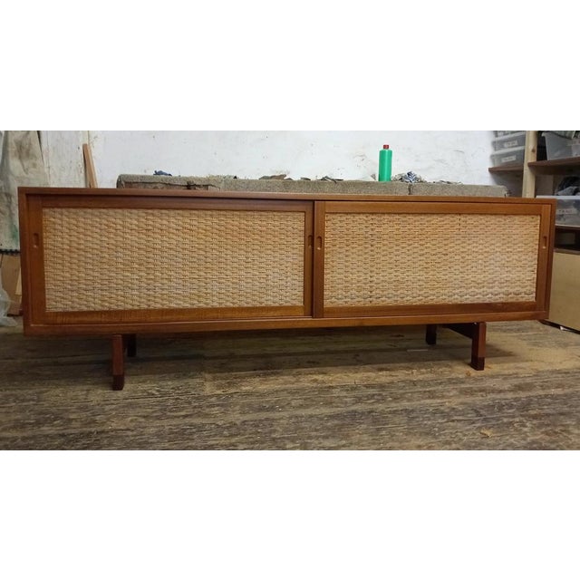 Model RY 26 Sideboard in Teak by Hans Wegner for Ry Møbler, 1950s For Sale - Image 16 of 17